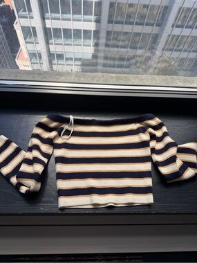 Cara Cara scout top caramel stripe size medium off the shoulder
